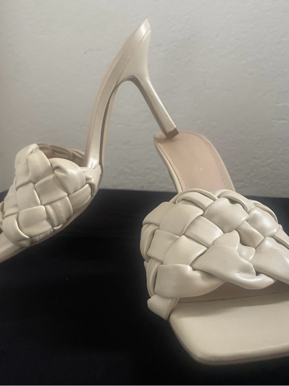 Marc Fisher Braided Ivory Stiletto
Square Toe Mule Heels Women's Size